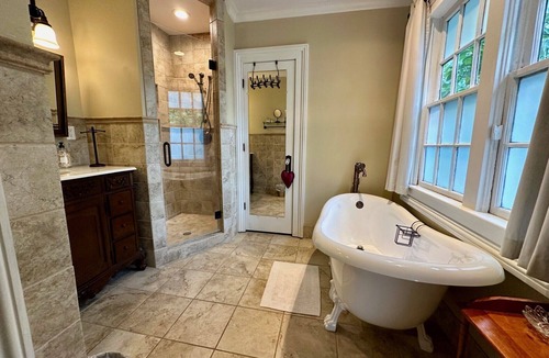 Holly Springs Bed & Breakfast | The Wynne House Inn