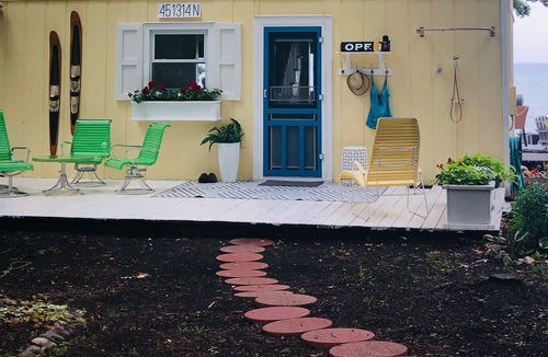 Northport House | The Yellow Cottage