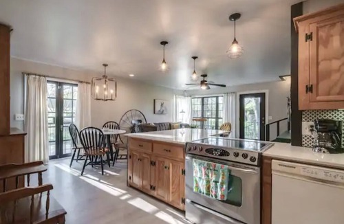 Broken Arrow Other | The Yellow Door - Secluded Farmhouse on 20 acres