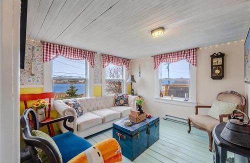 Heart's Delight House | The Yellow Dory -Hearts Delight 2BR! Ocean Views
