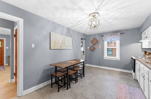 Waterloo House | The Yellow Haus, close to downtown Waterloo!