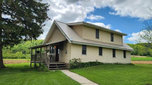 Tyrone House | The Yellow House