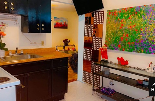 North Las Vegas House | The Yellow Penthouse
