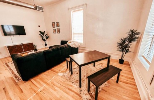 Waxahachie Apartment | The Yellowrose - downtown Waxahachie