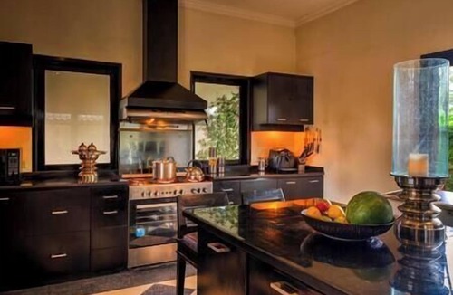 Saba Villa | The Ylang Ylang | Sanur 6BR Beachfront | 16m Pool & Private Chef