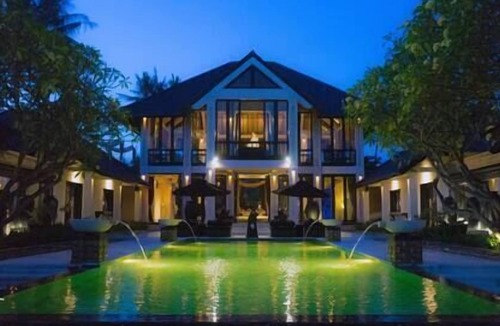 Saba Villa | The Ylang Ylang | Sanur 6BR Beachfront | 16m Pool & Private Chef