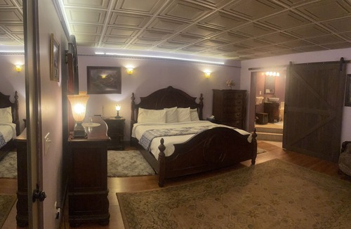Phelps Bed & Breakfast | The Yorkshire Inn