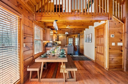 Boone Cabin | Theater| Gameroom | Fire Pit | Hot Tub