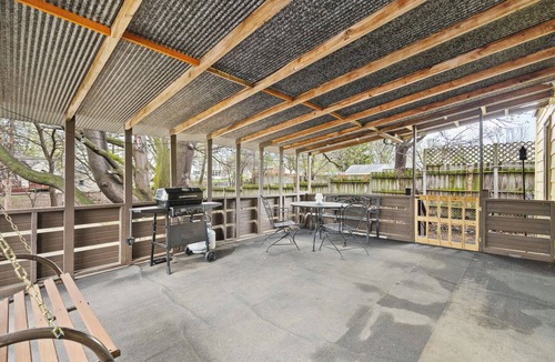 Rockford House | Theater Nights, Game Room & Balcony Delights