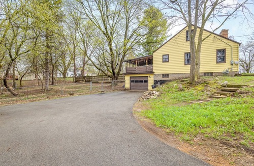 Rockford House | Theater Nights, Game Room & Balcony Delights