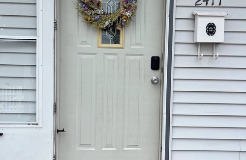 Spokane House | Theater Vibes with 7 Comfy beds!