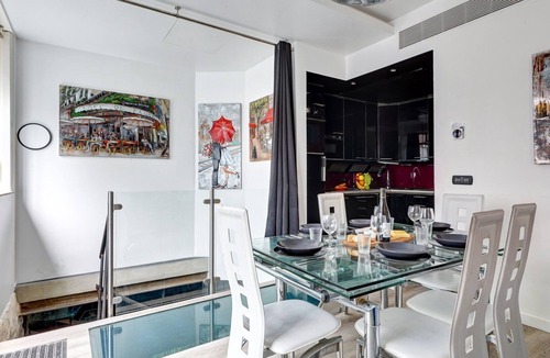 Epinettes Apartment | TheBlueStay 110 - Charming Duplex in Paris 17