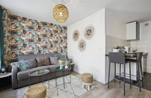 Asnieres-sur-Seine Apartment | TheBlueStay 144 - Cosy cocoon in Asnières