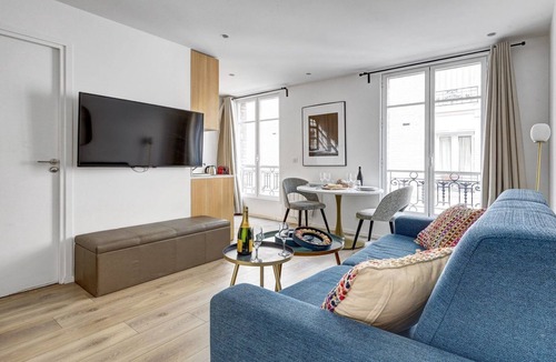 Quartier de la Salpetriere Apartment | TheBlueStay 31 – Modern Apartment – Paris 13