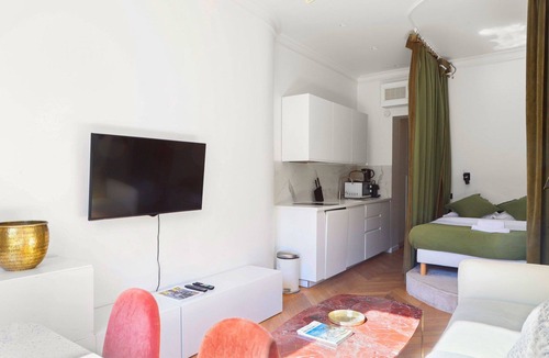 Madeleine Apartment | TheBlueStay 345 - Stunning Apartment in Paris 8