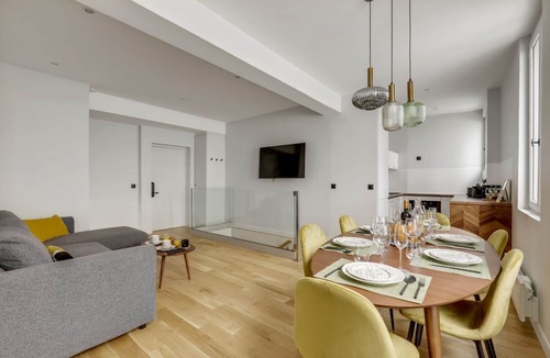 Bonne-Nouvelle Apartment | TheBlueStay 42 - Bright Duplex in Paris 2