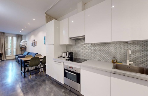 Strasbourg -Saint-Denis Apartment | TheBlueStay 63 - Beautiful A/C Apt in Paris 2