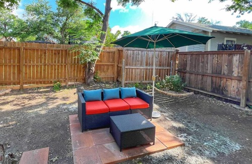 Near East Side House | TheEastsider-Frost Bank Center/Convention Center/Alamodome/Riverwalk