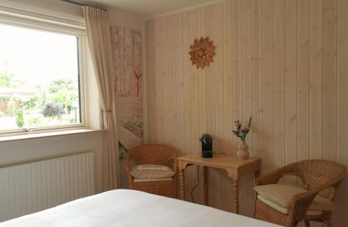 Nakskov Bed & Breakfast | TheGilgahouse Gardenroom