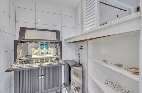 Statesboro House | TheGrey -Spacious,Eclectic,Home in a Serene Setting