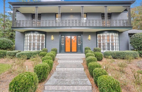 Statesboro House | TheGrey -Spacious,Eclectic,Home in a Serene Setting