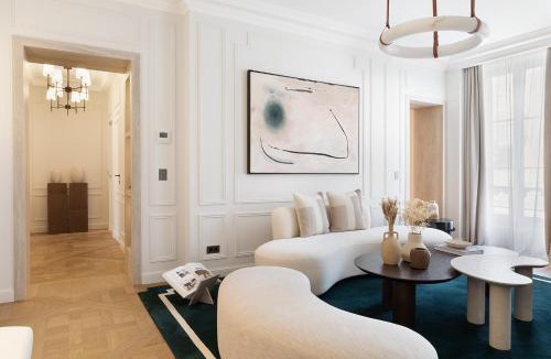 8th Arrondissement Apartment | TheLander - Serviced Apartments in Champs Elysées