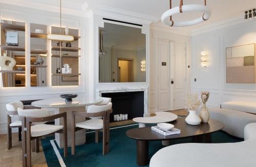 8th Arrondissement Apartment | TheLander - Serviced Apartments in Champs Elysées