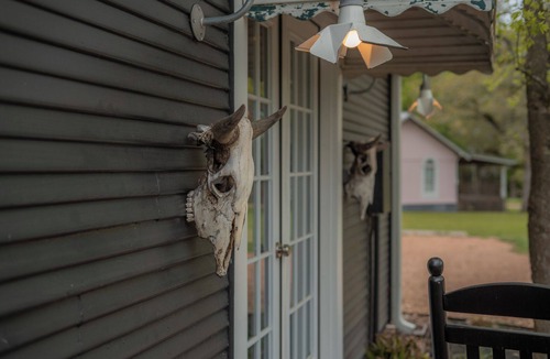 Round Top House | Thelma's Garage - Wander Inn