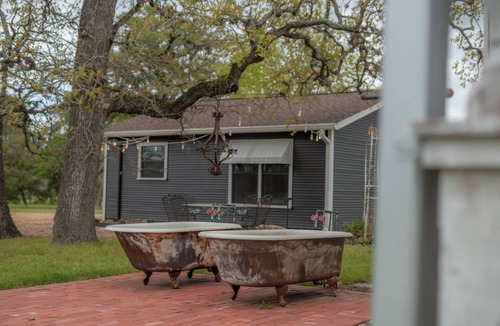 Round Top House | Thelma's Garage - Wander Inn