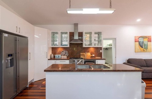 Ormeau House | Theme parks paradise