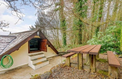 Bethania House | Themed 3 bedroom cottage, with bar & pool table