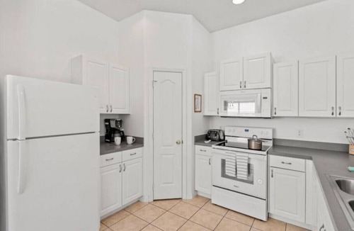 Tuscan Hills Apartment | Themed 4 bed house, private pool Close to Disney