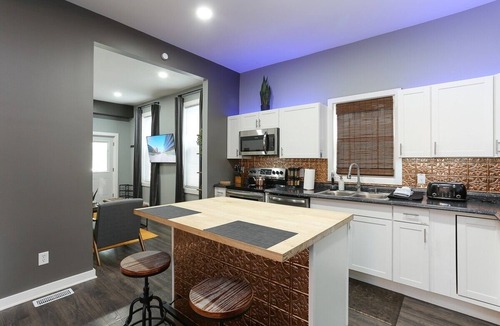 Babe Denny House | Themed Home | Walk to Downtown | Arcade | Fire Pit