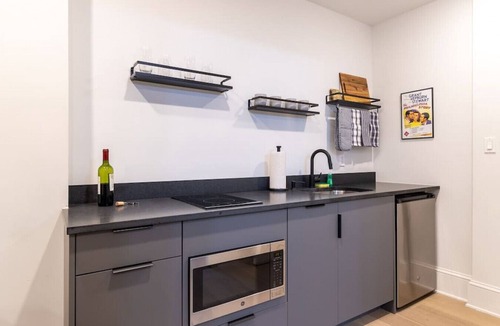 Gayborhood Apartment | Thena Hotel - Entire Hotel