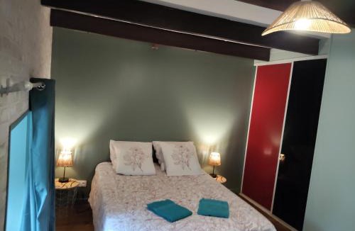 Saint-Fortunat-sur-Eyrieux House | THEODORA