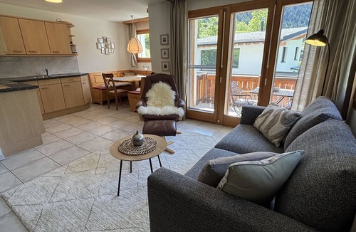 Reckingen Apartment | Thermik 3 1. OG Süd by Interhome