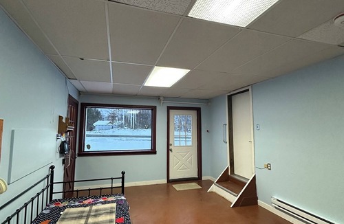 Huron Shores House | Thessalon Farm house nn4 bedroom house with WiFi AC infinity opportunity