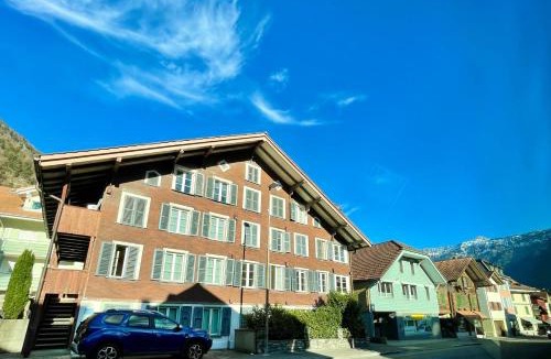 Unterseen Apartment | -TheUrbanist- Cozy Free Parking Fast WiFi