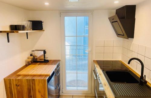 Unterseen Apartment | -TheUrbanist- Cozy Free Parking Fast WiFi
