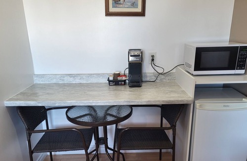 Cormack House | Thickwood Inn - Room #5 (2 people)