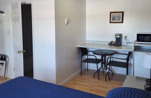 Cormack House | Thickwood Inn - Room #5 (2 people)