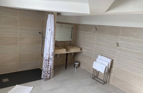 Montmarault Apartment | Thierry room in Château Camus