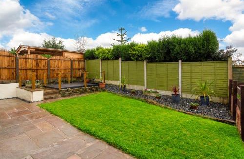 Worsthorne House | Thieveley Pike View