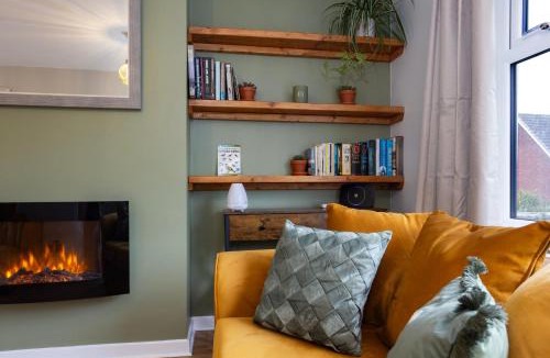 Worsthorne House | Thieveley Pike View