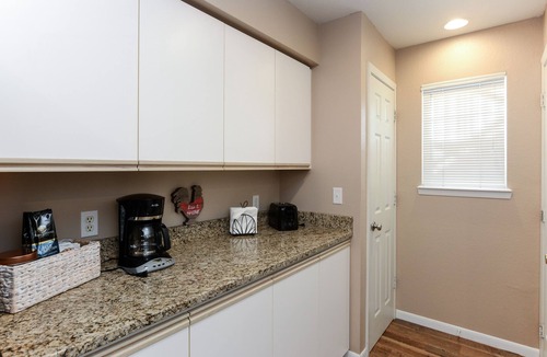 Branson Condo | Think SPRING! Great rates - Cozy Place! New 2nd bath! Primary spa shower!