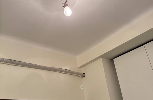 Monroe Cabin | Third floor apartment with a shared backyard