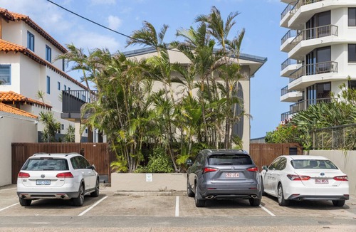 Mermaid Beach Apartment | Thirty-Nine Albatross (Apartment 3)