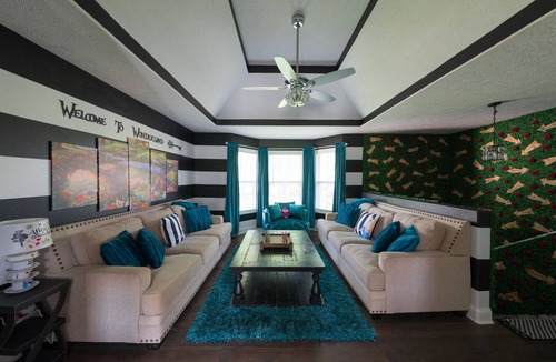 Ozark House | This Alice in Wonderland house has something for everyone!