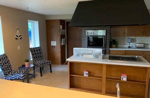Marshland Apartment | This AMAZING river getaway is PERFECT for YOU! Private deck, grill & fire pit!