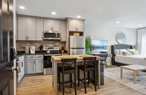 Hampton Apartment | This apartment is a 0 bedroom(s), 1 bathrooms, located in Hampton, VA.